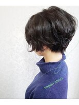 ヘアアトリエ クレド(hair atelier CREDO) sagari short