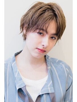 ピズム(PISM) ボーイッシュセンターパート/フォギーベージュ