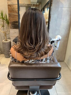 トルネード(TORNADO) チョコレートグレージュハイライトバレイヤージュ