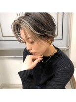 トルネード(TORNADO) 外国人風ショート フェイスフレーミング グレージュ