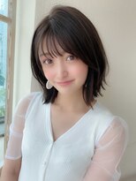 アフロート ディル(AFLOAT D'L)&nbsp;20代30代40代小顔外ハネミディアムひし形シルエットくびれミディ