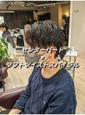 センターパート×ソフトツイストスパイラルパーマ