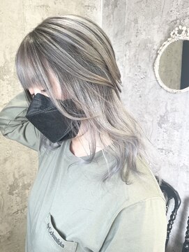 リリー ヘアーアンドビューティー(Lily) ハイトーンデザインカラー