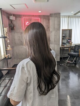 トゥーミー(to mee) セピアグレージュ♪【新田】