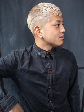 エイトメン 上野店(EIGHT MEN) ホワイトカラー×クロップフェード