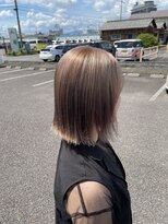 ヘアーアンドエステティック ヴェリス(hair&esthetic Velis) 【Velis】ブリーチ１～２回のハイトーンミルクティベージュ☆