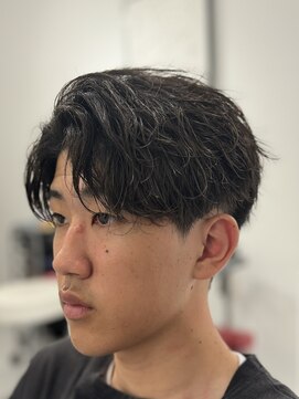 バース 梅田中崎町店(BIRTH) ニュアンスパーマフェザーパーマセンターパート韓国メンズパーマ