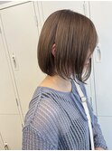 ワンブリーチ × ミルクティーベージュ × ボブ