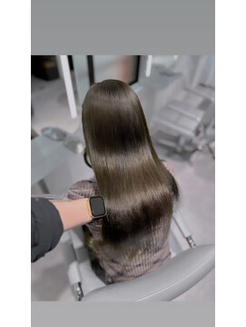 ユニック ウメダ(unique UMEDA) オリーブベージュ