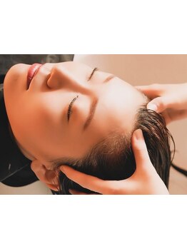 【梅田/徒歩5分】髪質・クセの悩みが本格髪質改善で柔らかい質感に♪毎月繰り返すことで髪が綺麗になる＊