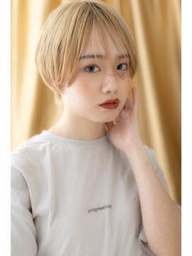 カバーヘア ブリス 川口(COVER HAIR bliss) ホワイトブロンド透明感カラー小顔丸みショートY川口10代20代