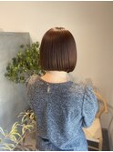 内巻きボブ/艶ブラウンカラー