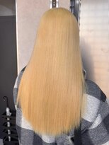 イリ 大阪(ili)&nbsp;ハイライトカラーミルクティーベージュレイヤーカット