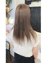 リール(THE RIRE.)&nbsp;＊THERIRE. 白髪ぼかしハイライト×ミルクティーベージュ＊