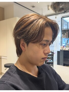 レボ 片町店(Revo) センターパートウルフ×ブラウン