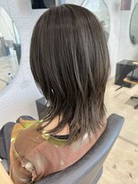 ビーヒアナウ N゜03 金沢駅西店(BE HERE NOW)&nbsp;レイヤーウルフ×オリーブグレージュ