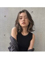 ロコスピアーズ(ROCO SPEARZ)&nbsp;フェイスフレーミングボブホワイトベージュインナーカラー