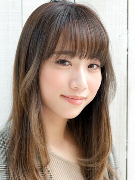 ジジ(GIGI) ツヤ髪ナチュラルロング