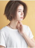 ふんわりハネるミニマムボブ