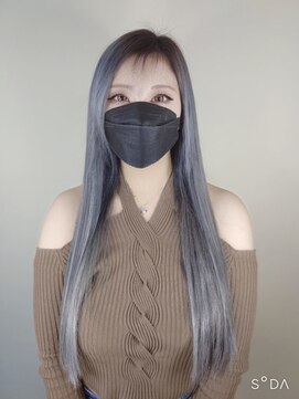 ウィット アンド ラファム Wit &La Famme シルバーカラーが綺麗なエクステ