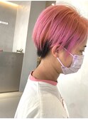 ハイトーン、キュートピンク、刈り上げショート［谷合