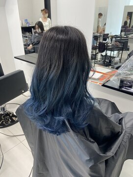 アライブ キチジョウジ(ALIVE Kichijoji) ALIVE Kichijoji /　バレイヤージュ×ブルー