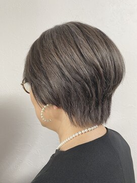 カミコーゼット グレイ(kamiko-Z Gray) 【炭酸シャンプー付き】カット＋イルミナカラー