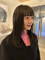 カシ 中目黒(CASI)&nbsp;顔周りカット&透け感UPブルーブラック