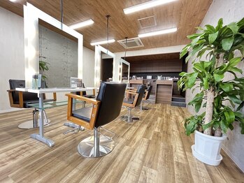 ラポールヘア 久留米御井店の写真/【駐車場有】お子様同伴OKなので毎日忙しいママにおすすめ◎通いやすい価格で“綺麗”をサポート♪