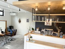ルフテ(LOFTE)の雰囲気（カフェ風な店内に観葉植物やドライフラワーがあるオシャレ空間★）