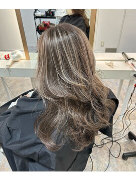 ブレンド 渋谷(BLend) ハイライトブルージュマチルダボブインナーグレージュ前髪