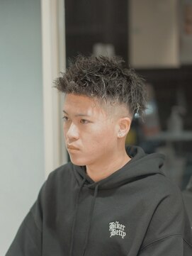 プロ バーバーショップ(PRO BARBER SHOP) ツイストフェード
