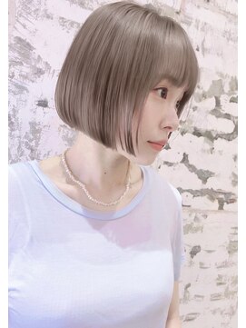 ヴィークス ヘア(vicus hair) ミルクティーベージュ×ボブ