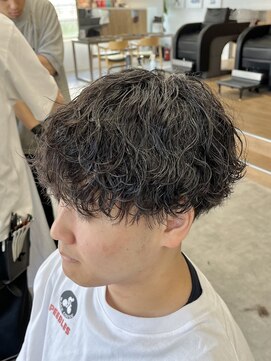 ラヴィズムバイフィフス(LUVISM by fifth) 波巻きスパイラルパーマツイストスパイラルパーマ新潟万代メンズ