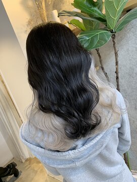 ポート バイ プライマル(port by primal) イメチェンヘアスタイル/ホワイトブロンド[千葉/千葉駅]