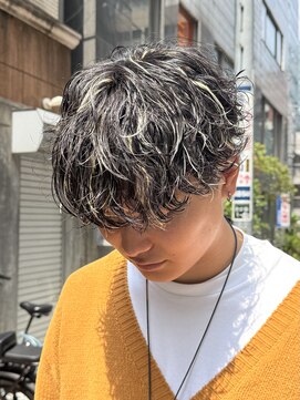 ニコ トウキョウ ロジック(nico TOKYO Logic) 波巻きパーマツイスパマッシュメンズカット