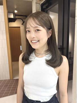 ナギ(nagi) 扱いやすいミディアムレイヤー