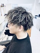 マジック 関目店(magic) 束感ホワイトメッシュ×ラフパーマ