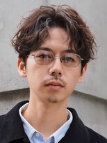 フィフス 原宿(fifth)&nbsp;原宿ゆるめツイストスパイラルパーマメンズカットセンターパート