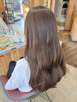 ヘアラウンジ アングゥ(hair lounge ungu) 艶グレージュ