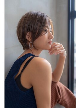 ハバナ 天神(HAVANA) おとな可愛い前下がり小顔ショートヘア/くすみベージュ