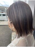 ラベンダーグレージュでパツっとボブ