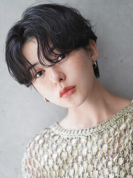 カライング(ing) 大人可愛い20代30代40代黒髪前下がりひし形小顔ボブ丸みショート