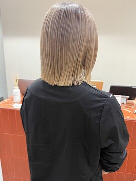 プフ 伏見(puf) [puf 伏見/丸の内/栄/名古屋]グラデベージュボブ★曽我