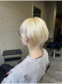 10代/20代/ホワイトブロンド/ウルフカット