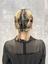 ヘアセット 結婚式ヘア タイトヘア ツインヘア 金箔 明治神宮前