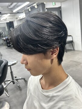 オーバルバイアピッシュ(OVARL by apish) メンズカット/韓国ヘア/メンズパーマ/センターパート