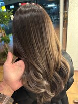 リゴッツ ドゥア プトゥリ(Regottz dua putri)&nbsp;透明感モノトーンベージュ10.28暗めカラー