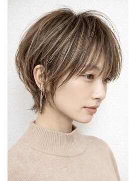 ウル(ulu) 名東区　ハイライト　白髪ぼかし　透明感カラー　ミルクティー