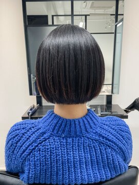 ミラ 銀座(MILA) ショートボブ × 縮毛矯正